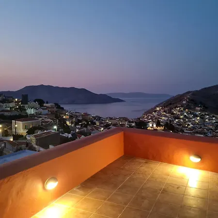 Uptown Carmine Daire