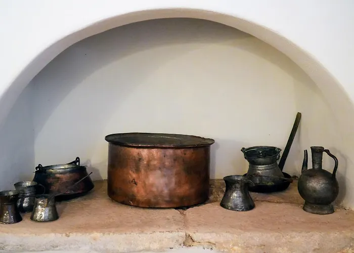 Uptown Carmine Apartment