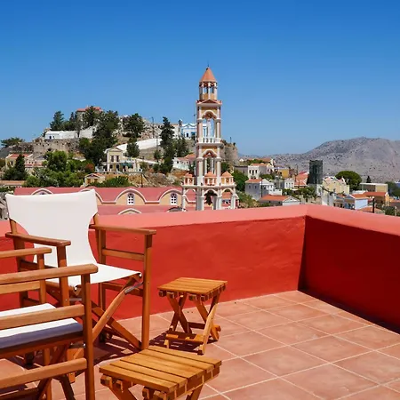 Uptown Carmine * Symi