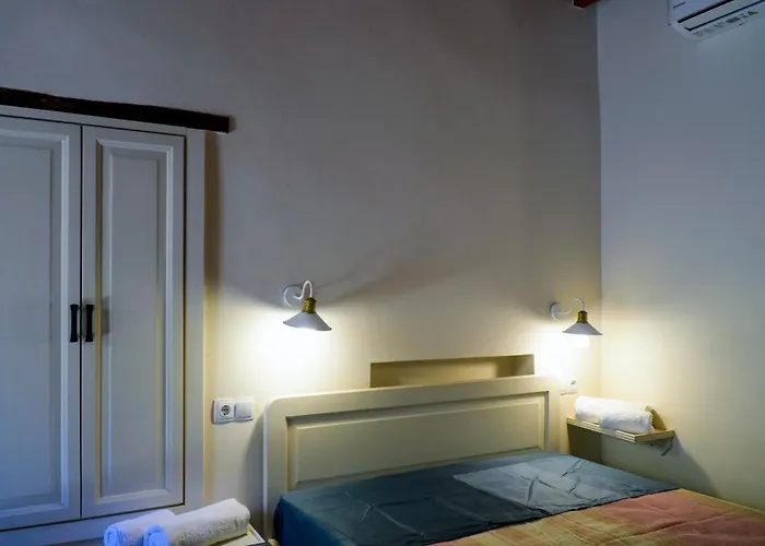 Uptown Carmine * سيمي