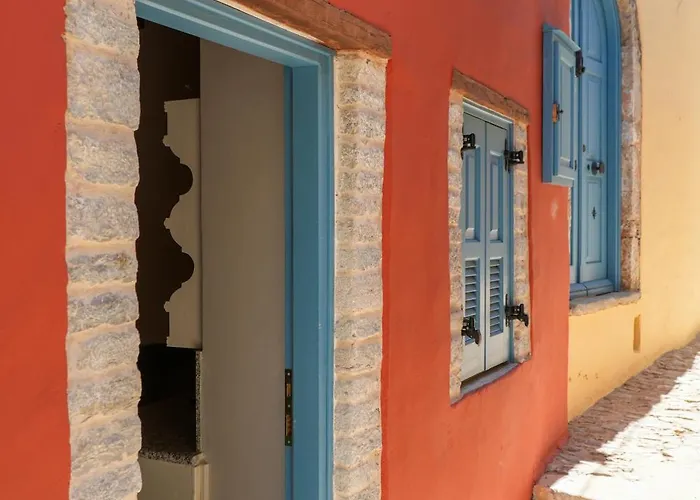 Uptown Carmine * سيمي